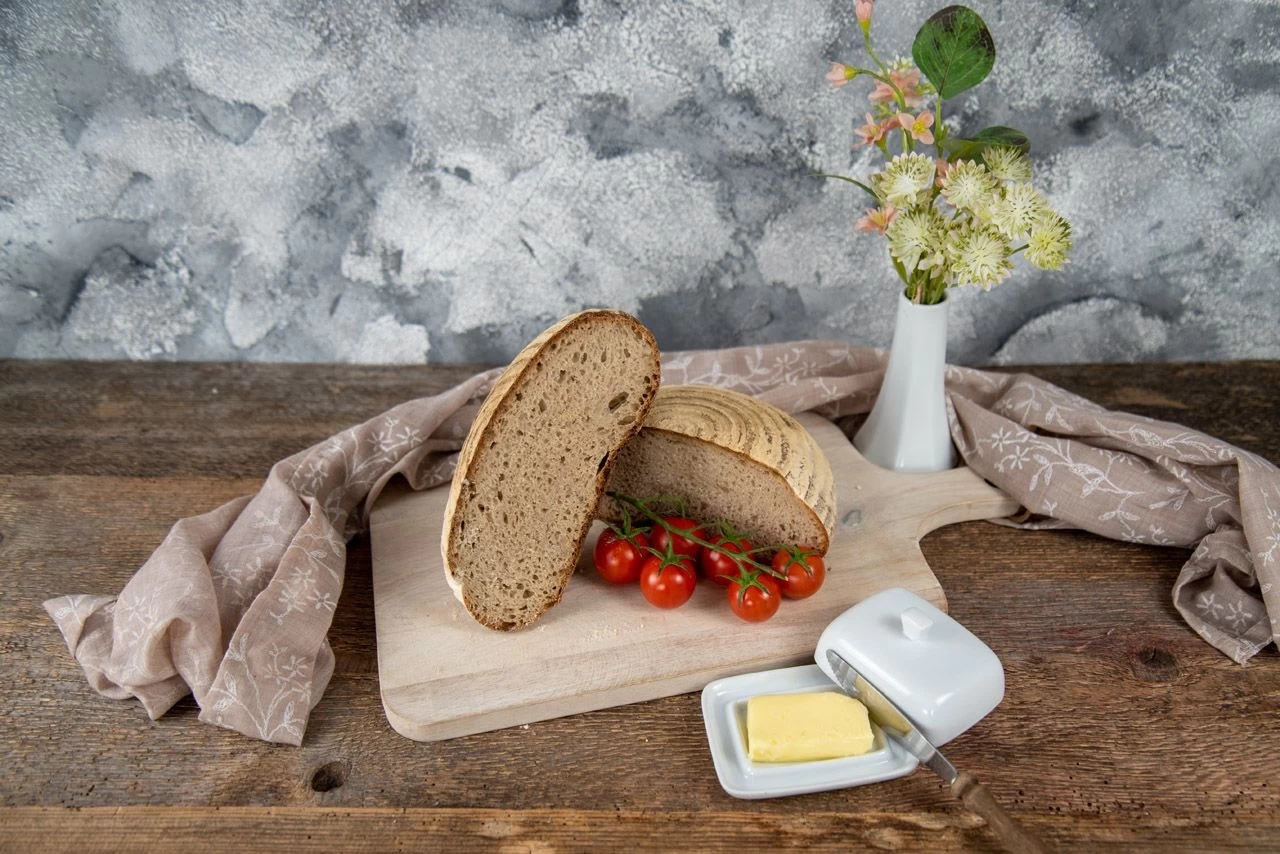 Steinmühlenmehl T80, Weizenmehl, 1kg 1 Steinmühlenmehl T80, Weizenmehl, 1kg