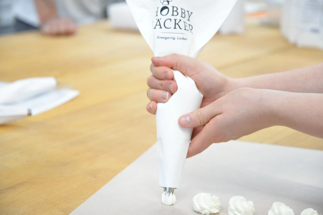 Spritzbeutel Hobbybäcker-Qualität 40 Cm Lang 1 Spritzbeutel Hobbybäcker-Qualität 40 Cm Lang