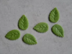 Rosenblätter Grün Aus Marzipan 3cm Lang 32 Stück