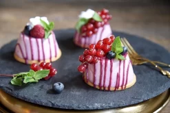 Buttermilch-Cassis-Sahnestand 250g