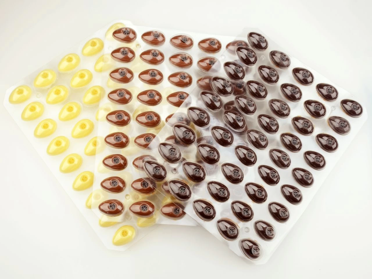 Pralinen-Hohlkörper: Medium-Eier, Zartbitter, 1 Folie/45 Stück á 39 X 26 X 25 Mm (4,4 G) 3 Pralinen-Hohlkörper: Medium-Eier, Zartbitter, 1 Folie/45 Stück á 39 X 26 X 25 Mm (4,4 G) - Image 3