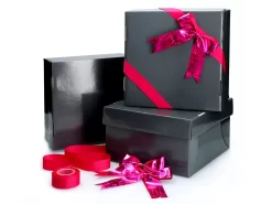 Tortenkarton Mit Deckel: Graphit, Dunkelgrau, 26 X 26 X 15 Cm; Mit Schleifenset In Pink; 10-teiliges 3er-Set