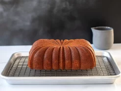 Nordic Ware: Aluguss-Backform Classic Fluted Loaf, Antihaft, 1,4 L, 21 X 13,3 X 7,5 Cm -Hobbybäcker b89594