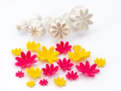 DEKOFEE Ausstecher-Set Mit Stempel: Gänseblümchen, Kunststoff, Weiß, 4 Stück á 21, 27, 35, 43 Mm