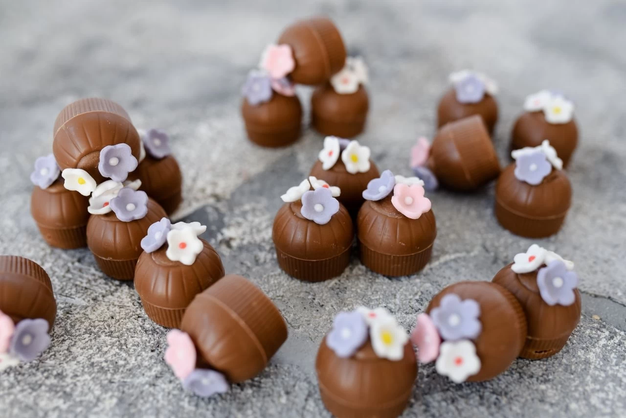 Hohlkörper Mit Waffeleinlage Vollmilch 63 Stück 1 Hohlkörper Mit Waffeleinlage Vollmilch 63 Stück